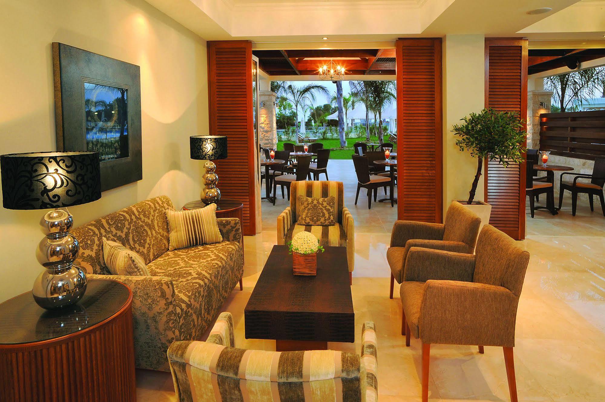 Hotel Olympic Bay Adults Only à Ayía Nápa Extérieur photo